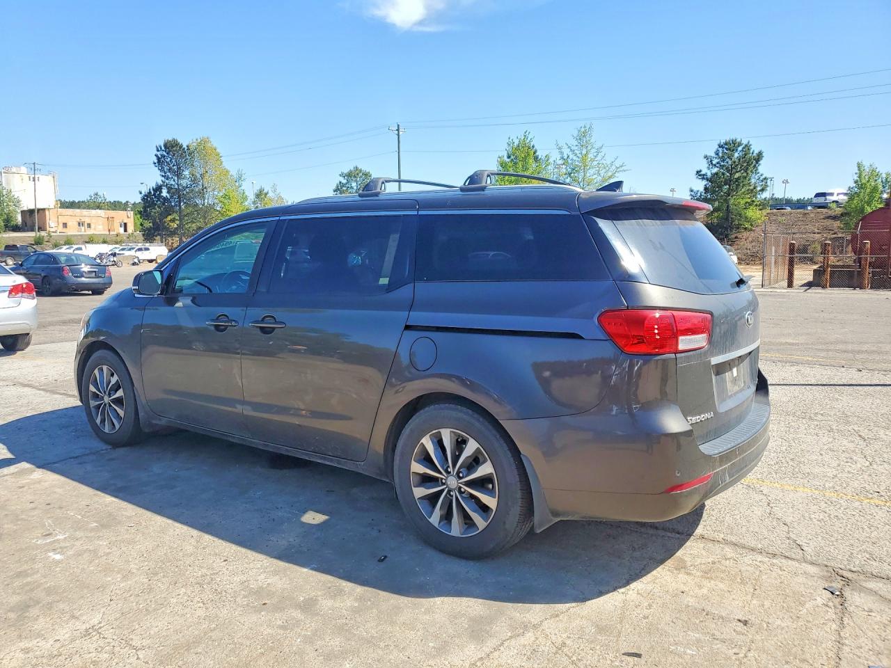 2016 KIA SEDONA SX photo 3