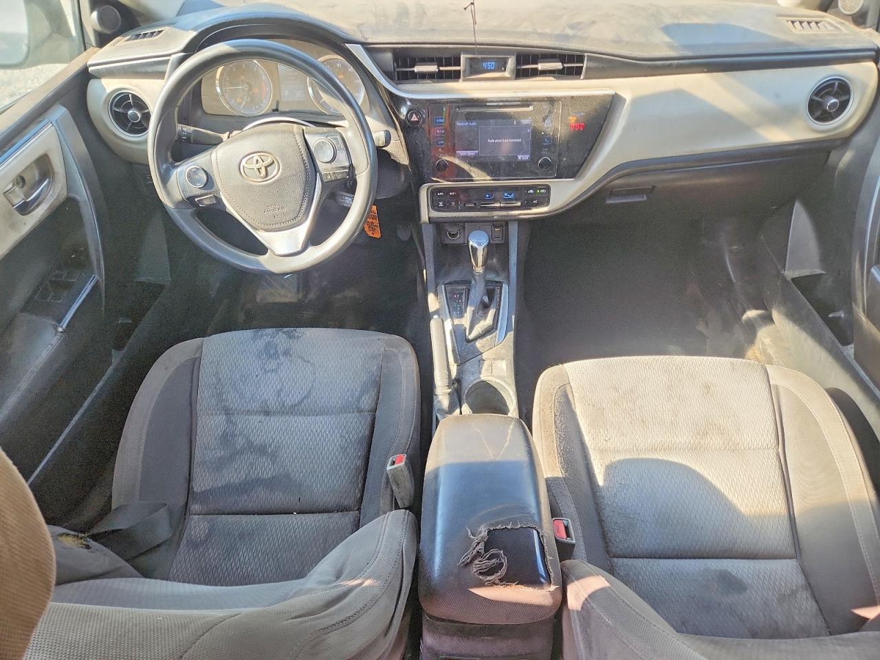 2019 TOYOTA COROLLA LE photo 15