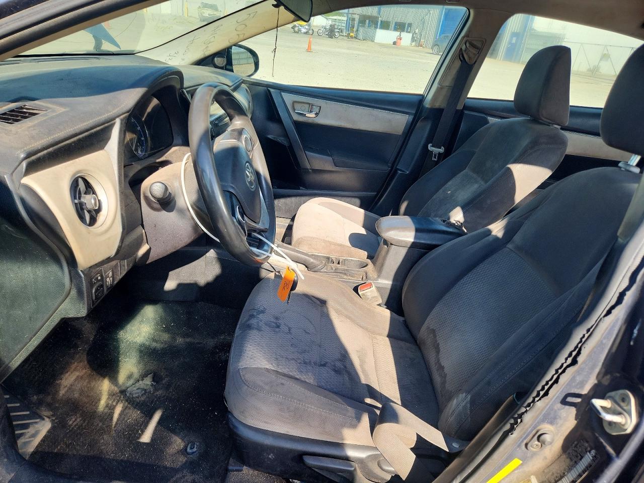 2019 TOYOTA COROLLA LE photo 13