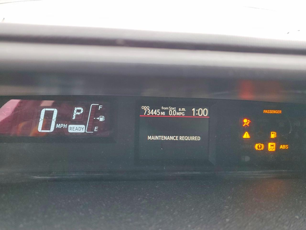 2016 TOYOTA PRIUS C TWO photo 25