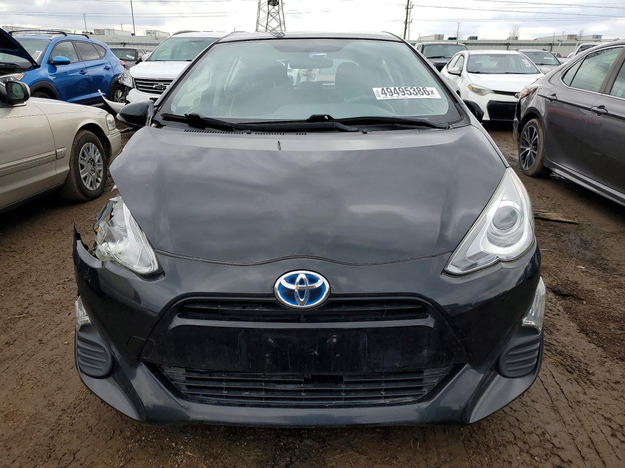 2016 TOYOTA PRIUS C TWO photo 13