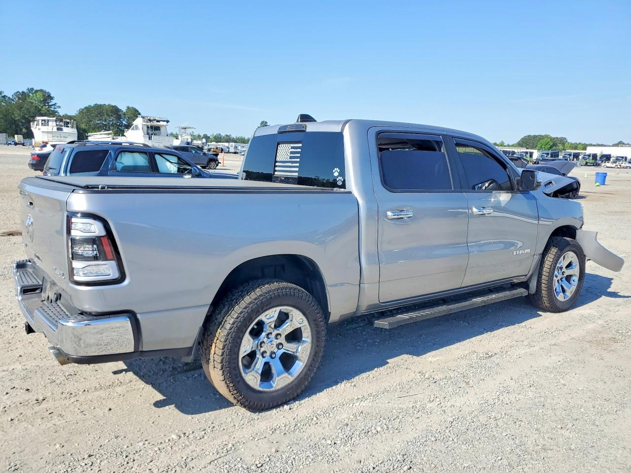 2019 RAM 1500 BIG HORN photo 3
