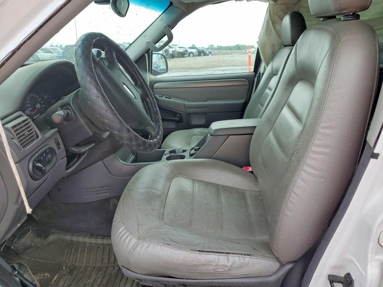 2005 FORD EXPLORER XLT photo 19