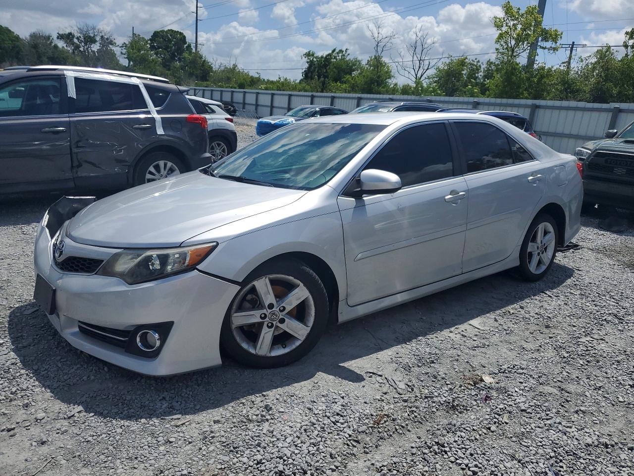 2014 TOYOTA CAMRY