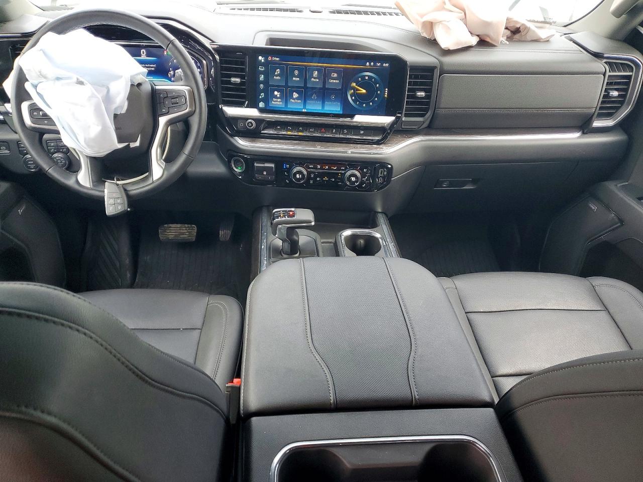 2024 CHEVROLET SILVERADO K1500 LTZ photo 15