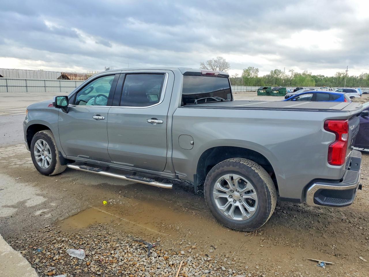 2024 CHEVROLET SILVERADO K1500 LTZ photo 3