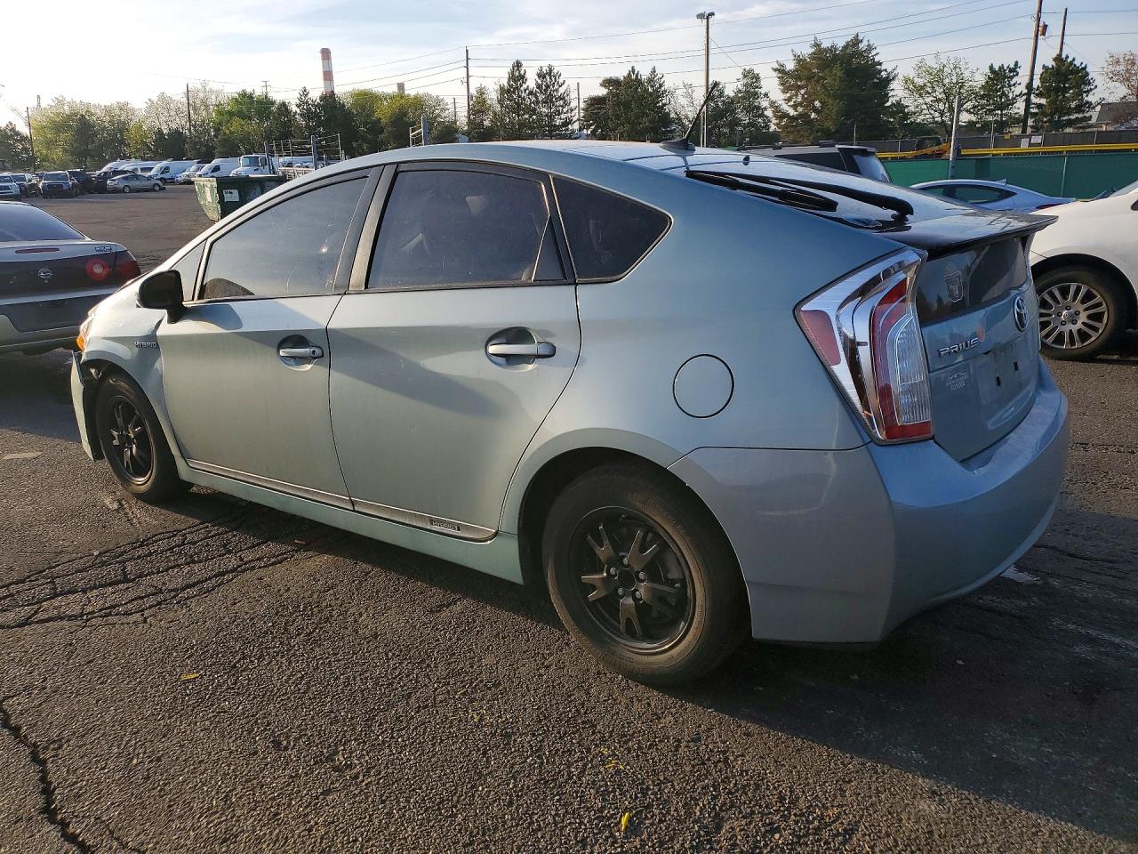 2013 TOYOTA PRIUS FOUR photo 3