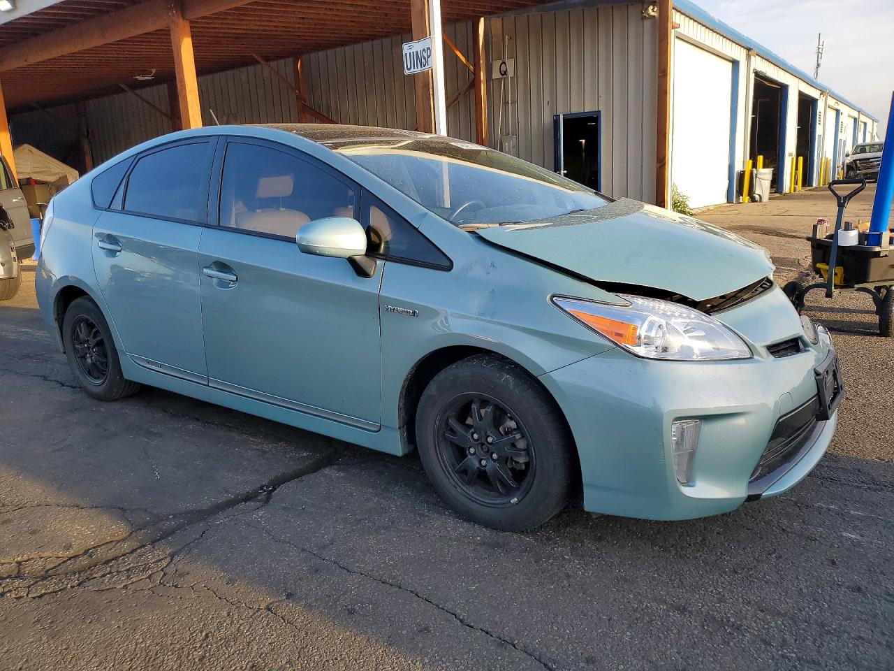 2013 TOYOTA PRIUS FOUR photo 7