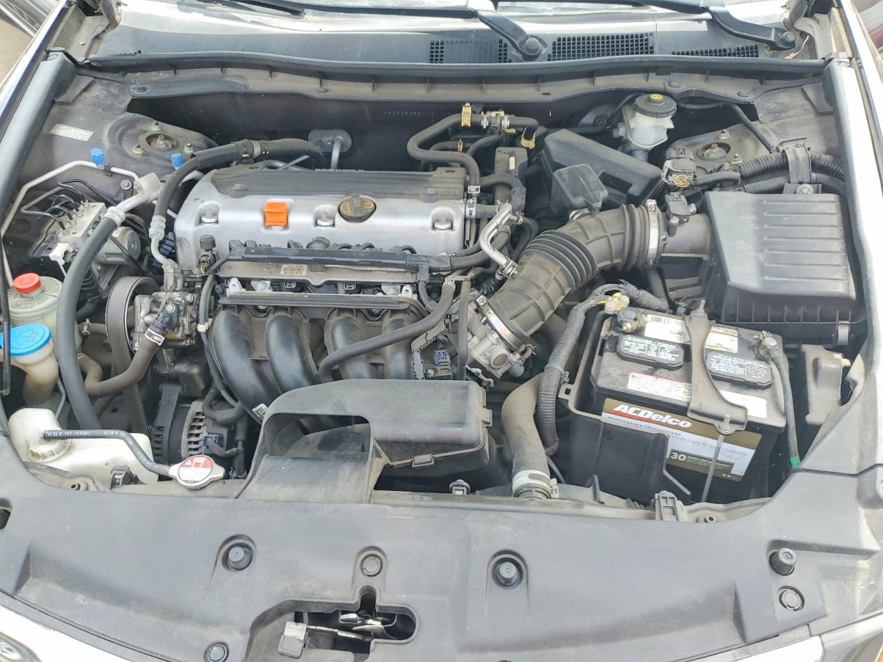 2011 HONDA ACCORD LX photo 11