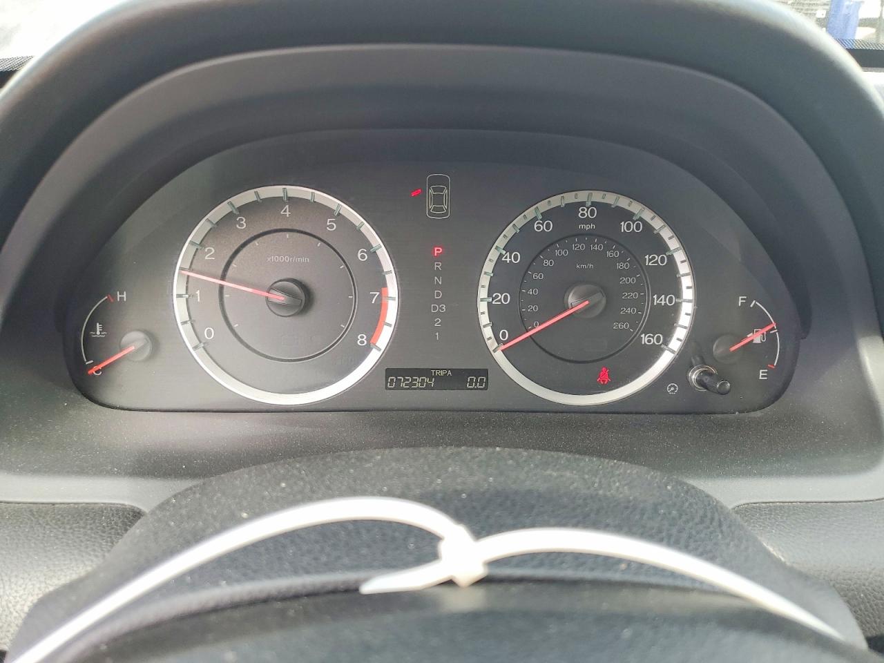 2011 HONDA ACCORD LX photo 9