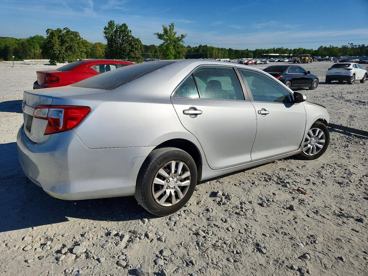 2013 TOYOTA CAMRY L photo 7