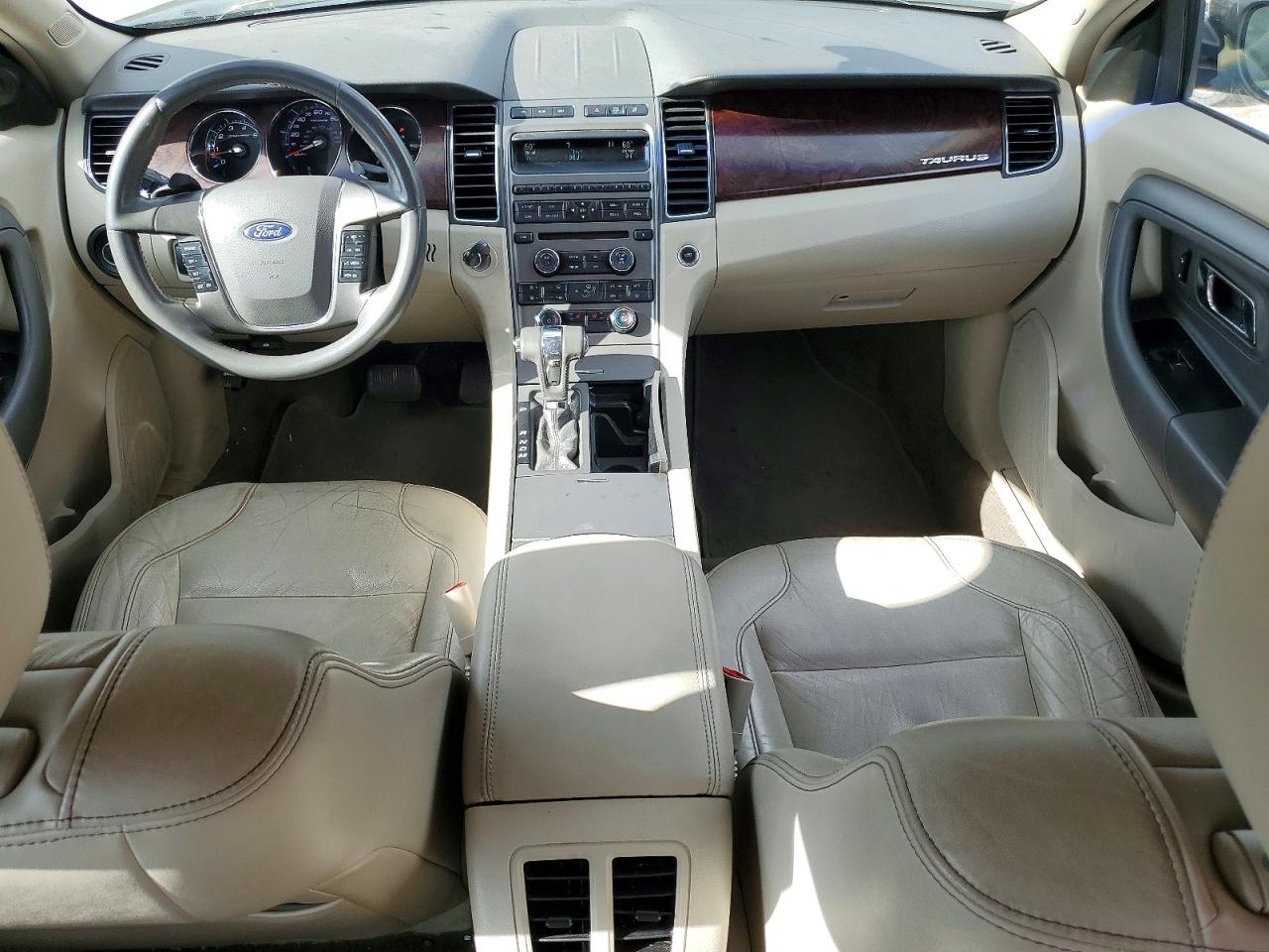 2011 FORD TAURUS SEL photo 8
