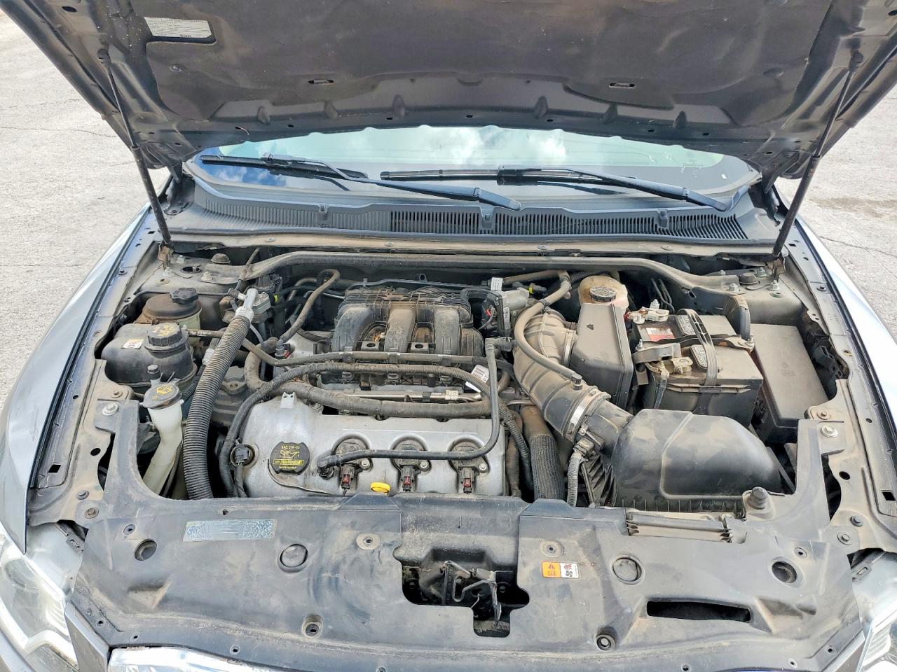 2011 FORD TAURUS SEL photo 11