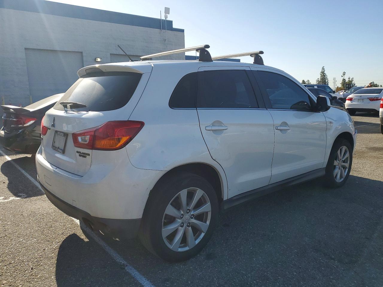 2015 MITSUBISHI OUTLANDER SPORT SE photo 5