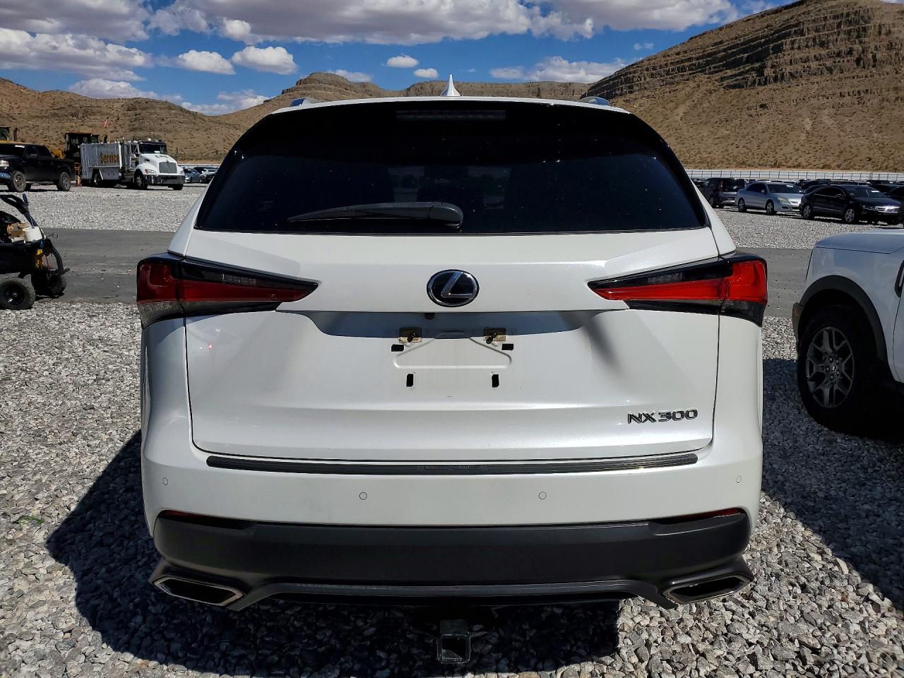2020 LEXUS NX 300 photo 16