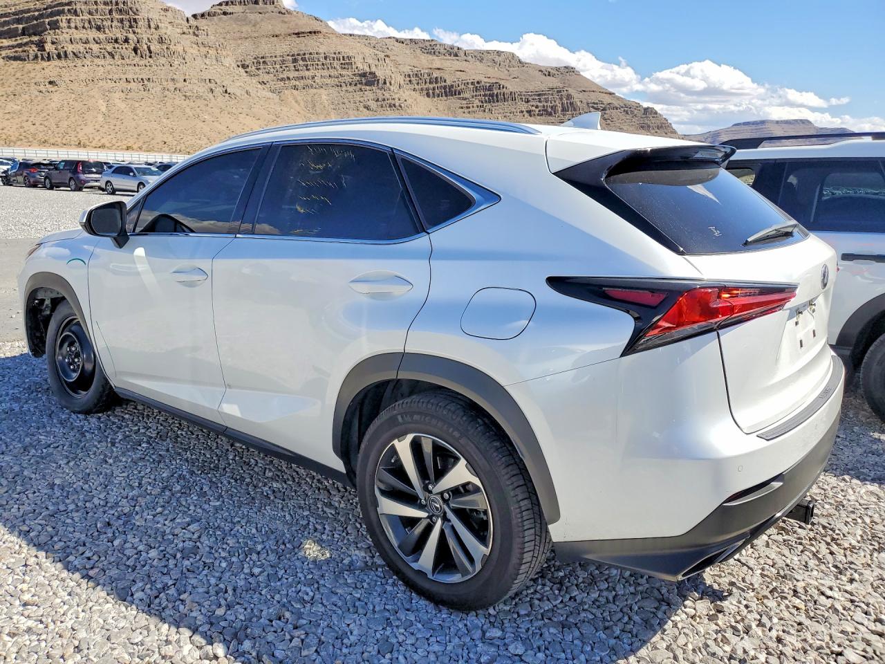 2020 LEXUS NX 300 photo 4