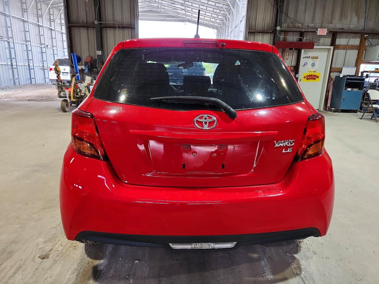 2015 TOYOTA YARIS 5-DOOR LE photo 16