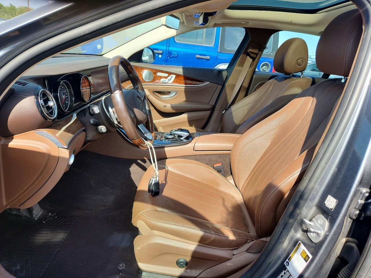 2017 MERCEDES-BENZ E 300 4MATIC photo 19