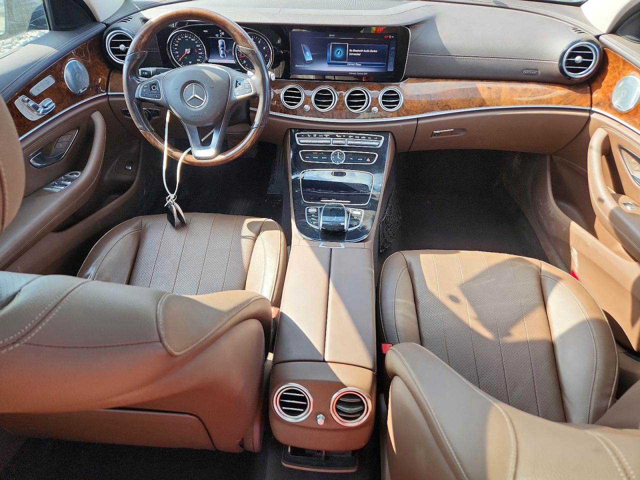 2017 MERCEDES-BENZ E 300 4MATIC photo 22