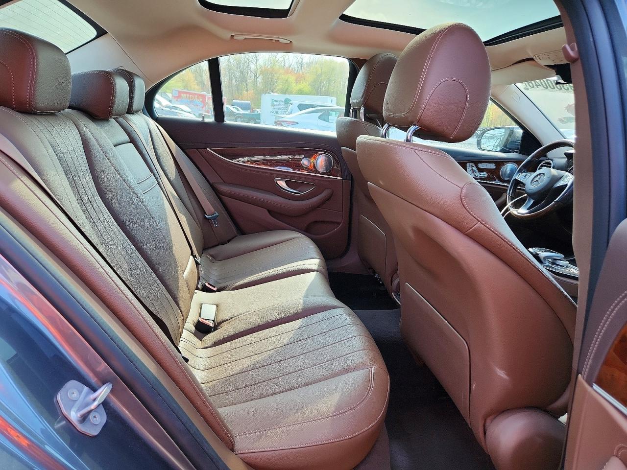 2017 MERCEDES-BENZ E 300 4MATIC photo 28