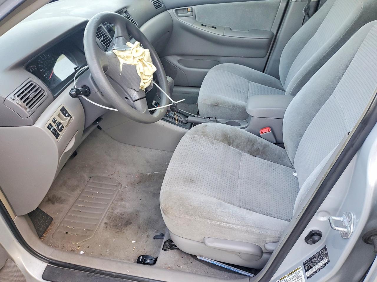 2007 TOYOTA COROLLA CE photo 13