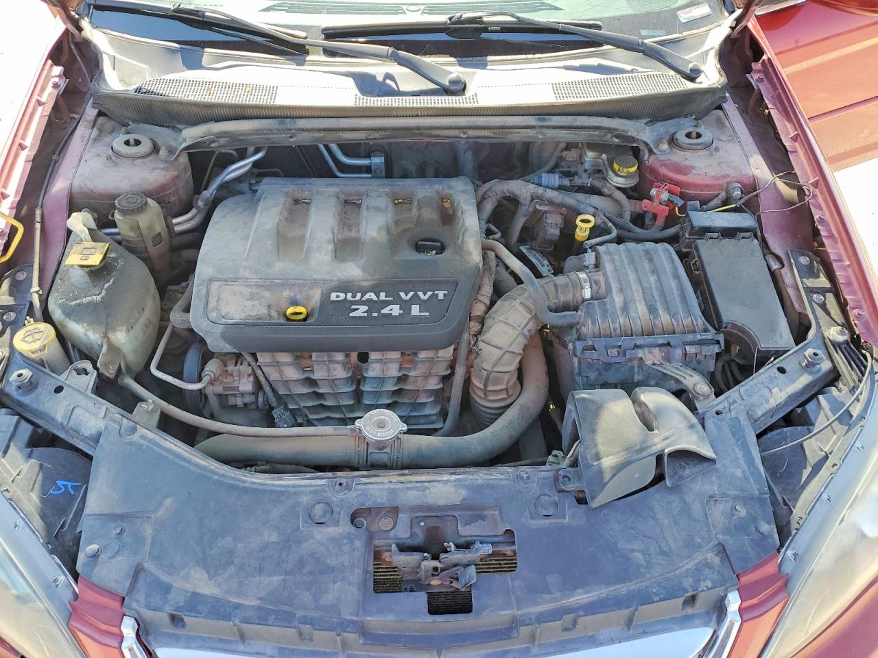 2013 CHRYSLER 200 LX photo 31