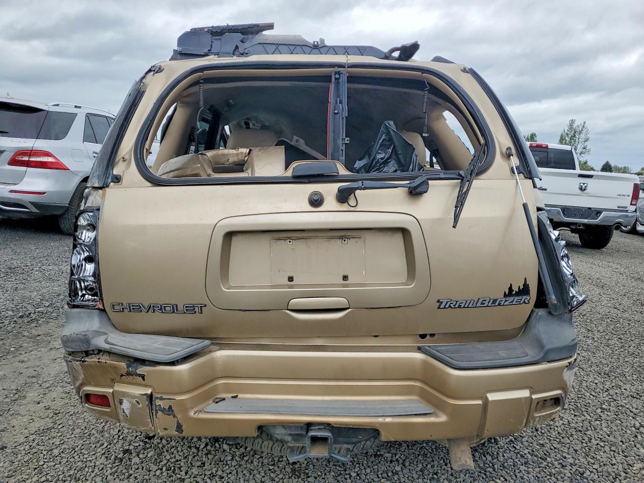 2004 CHEVROLET TRAILBLAZER LS photo 11