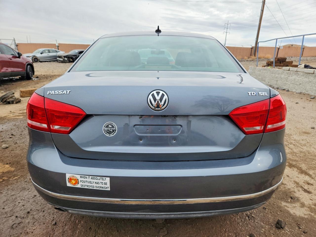 2014 VOLKSWAGEN PASSAT SEL photo 11