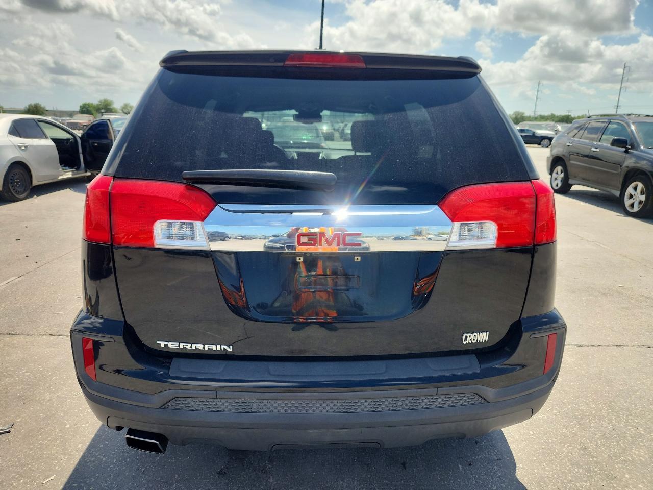 2017 GMC TERRAIN SLE photo 11
