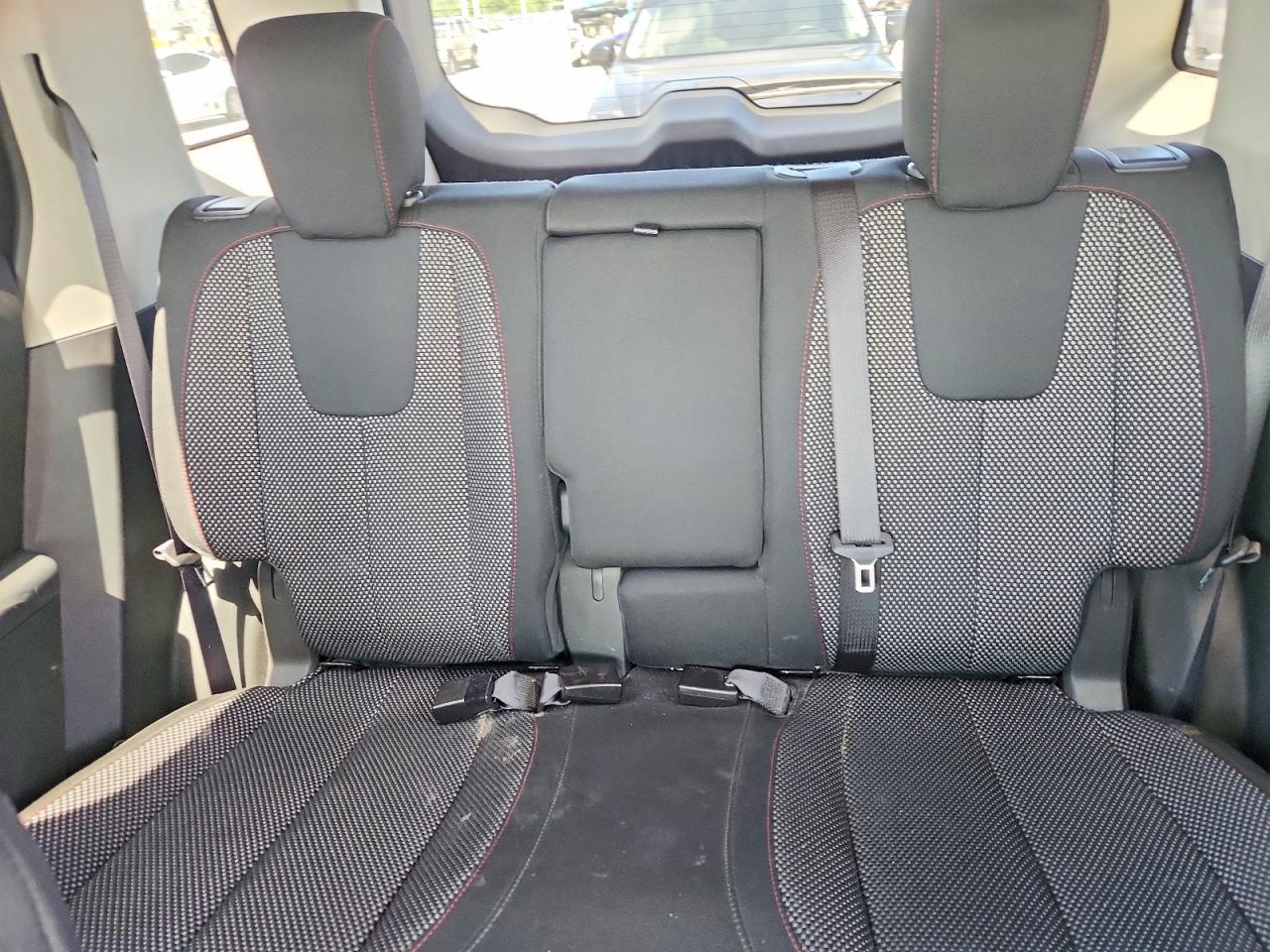 2017 GMC TERRAIN SLE photo 19