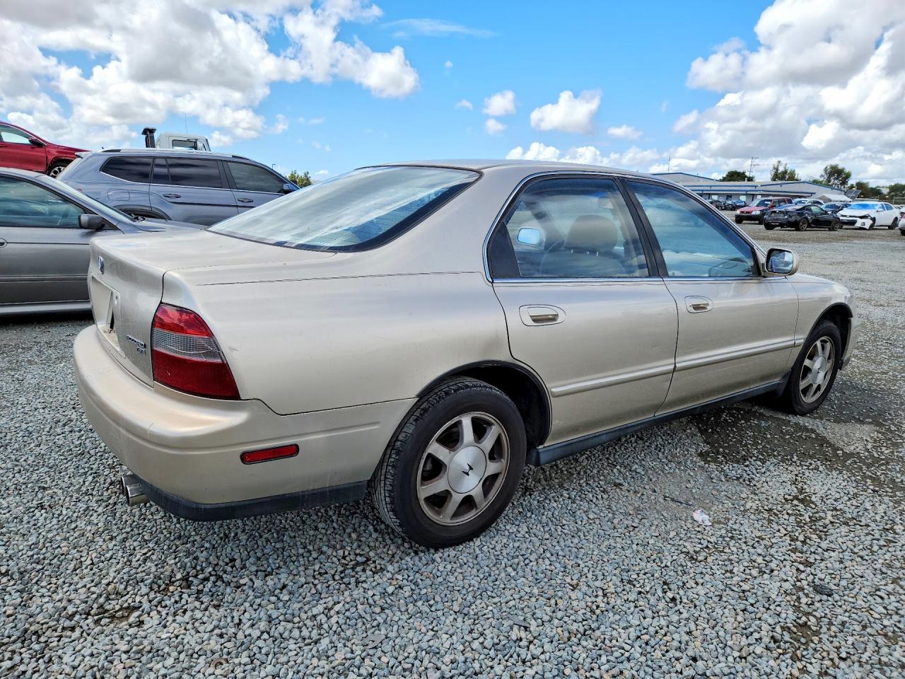 1994 HONDA ACCORD EX photo 5