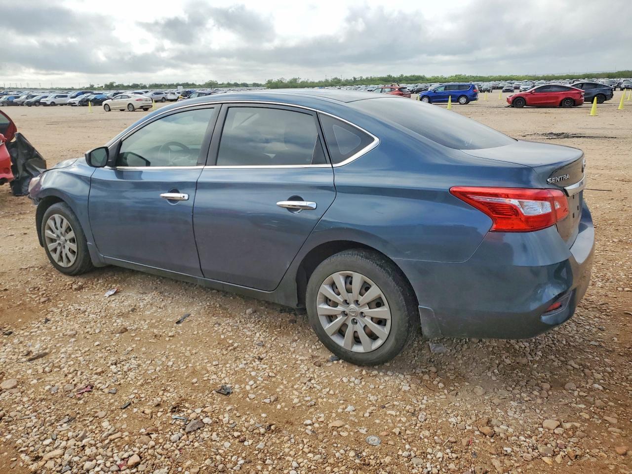 2019 NISSAN SENTRA S photo 3
