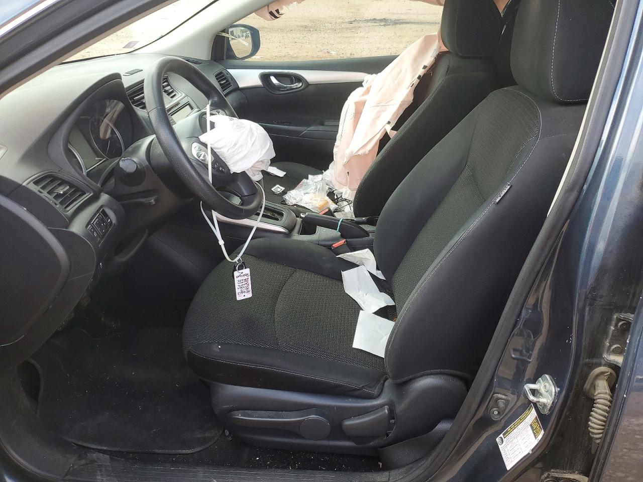 2019 NISSAN SENTRA S photo 13