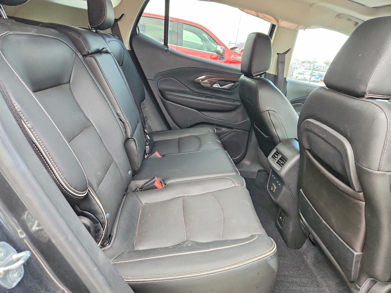 2020 GMC TERRAIN DENALI photo 21