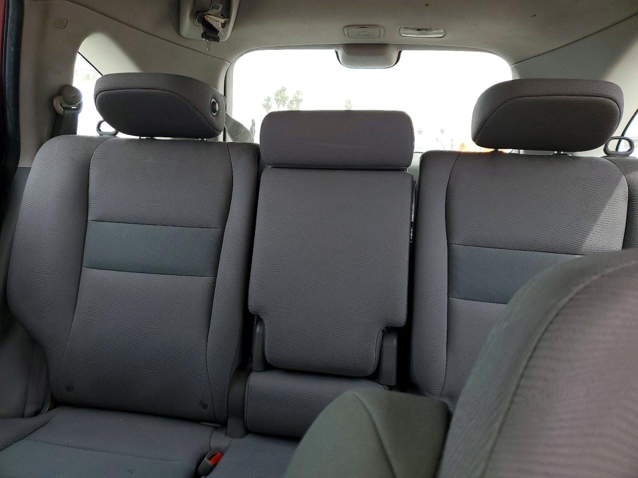 2010 HONDA CR-V LX photo 19