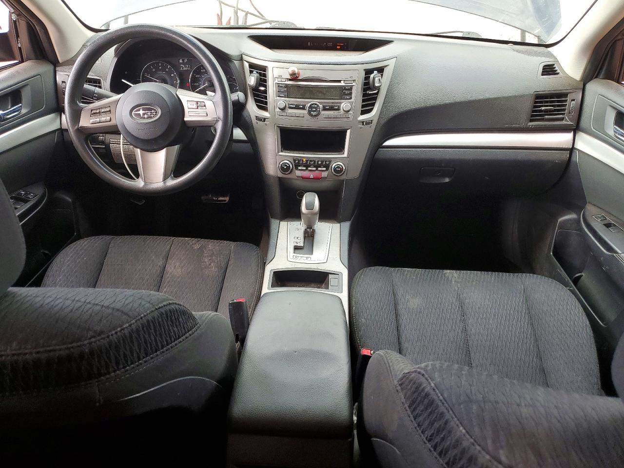 2010 SUBARU OUTBACK photo 15