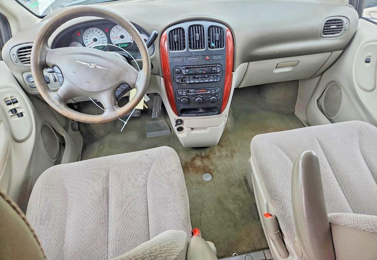 2006 CHRYSLER TOWN & COUNTRY LX photo 15
