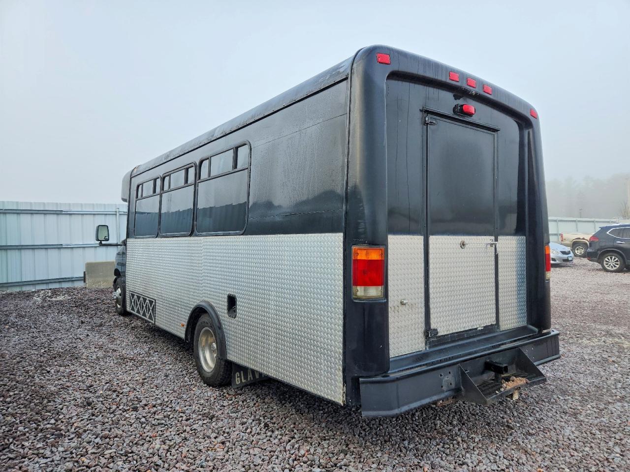 2002 FORD ECONOLINE E450 SUPER DUTY CUTAWAY VAN photo 5