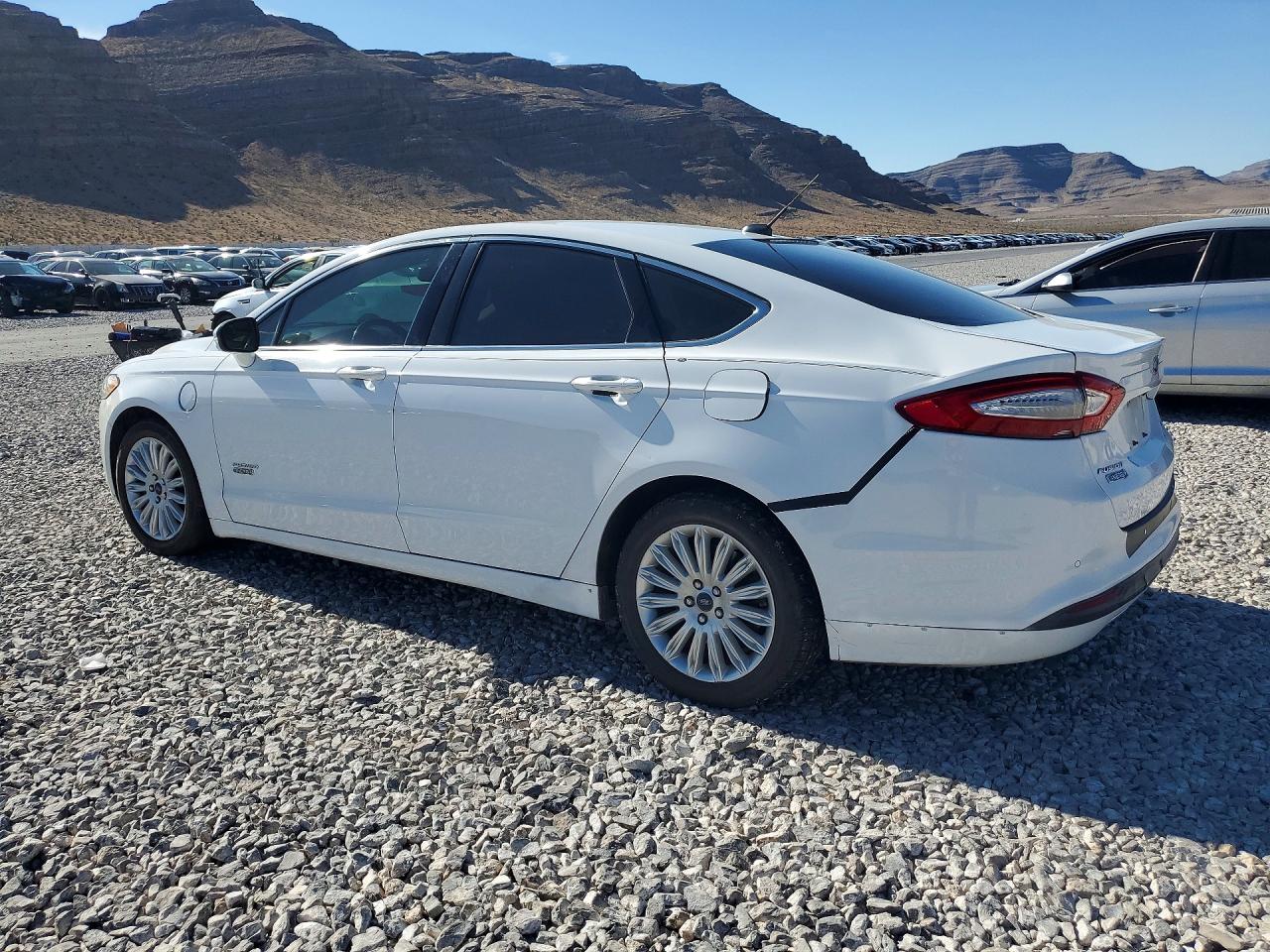 2015 FORD FUSION SE PHEV photo 3