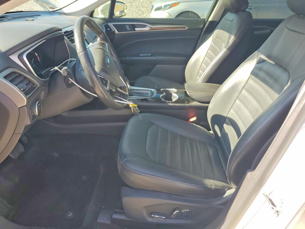 2015 FORD FUSION SE PHEV photo 13