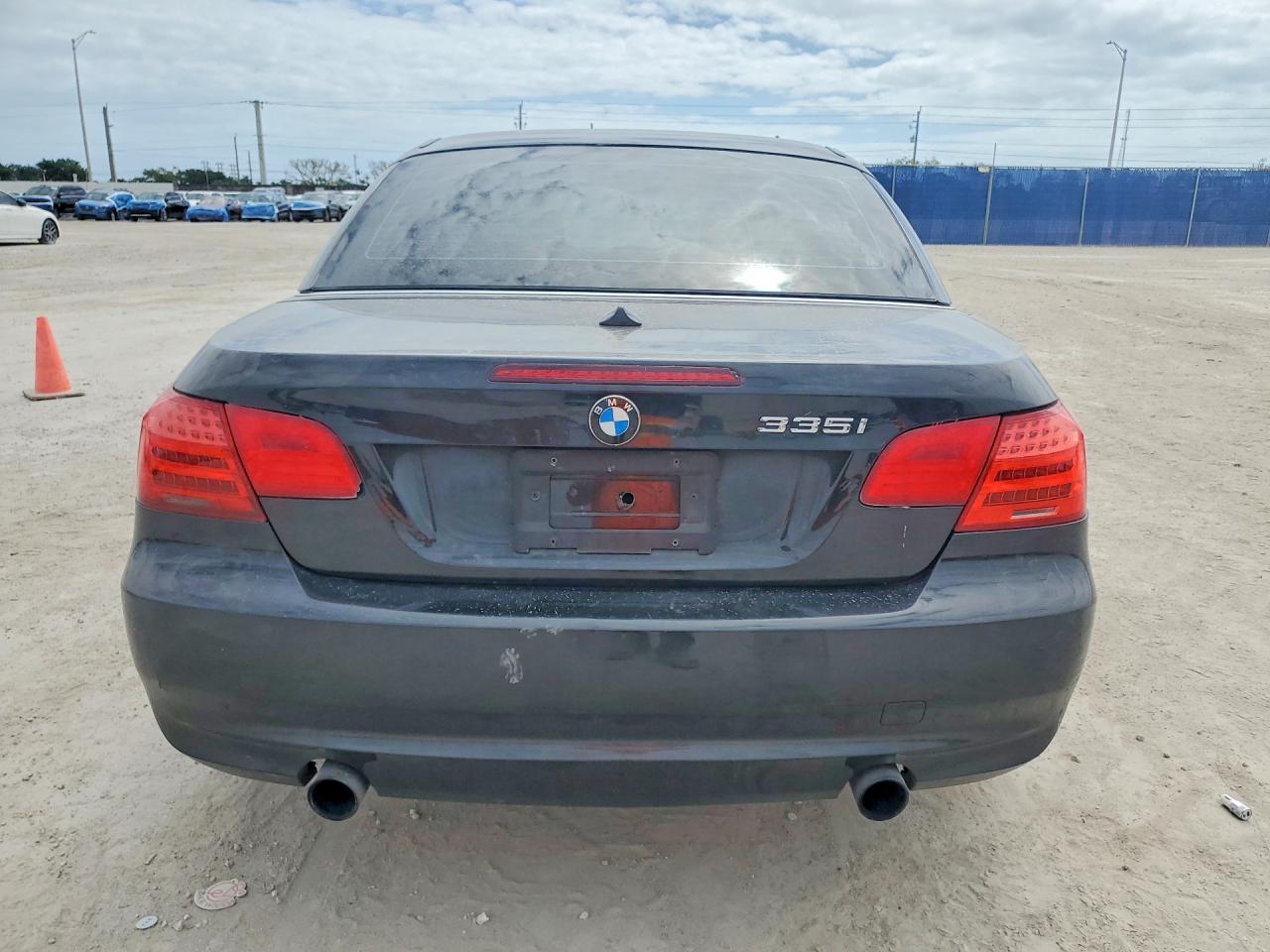 2011 BMW 335 I photo 16