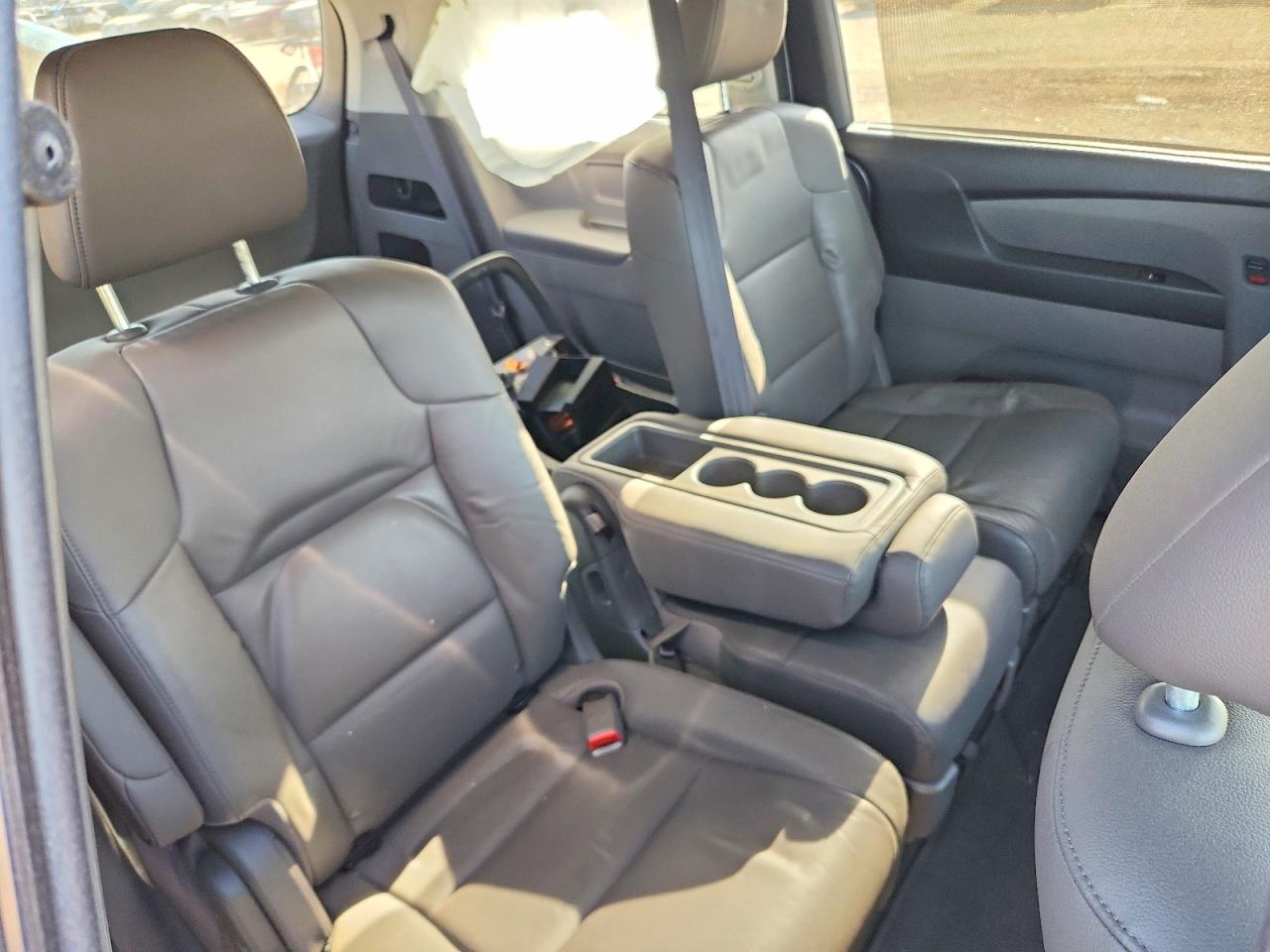 2016 HONDA ODYSSEY EXL photo 31