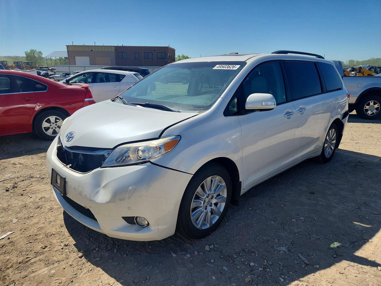 2014 TOYOTA SIENNA