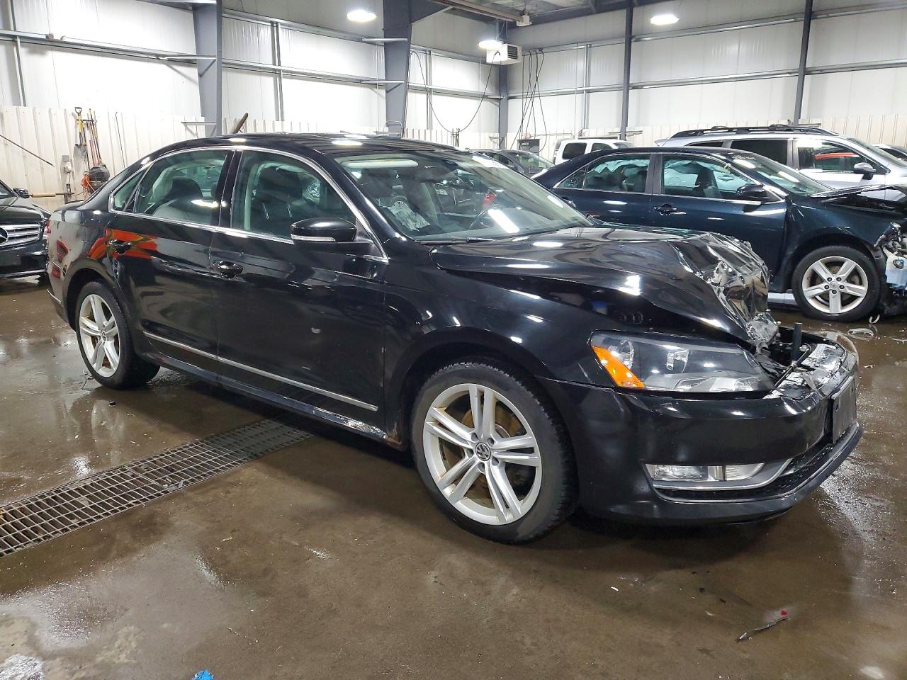 2015 VOLKSWAGEN PASSAT SEL photo 7