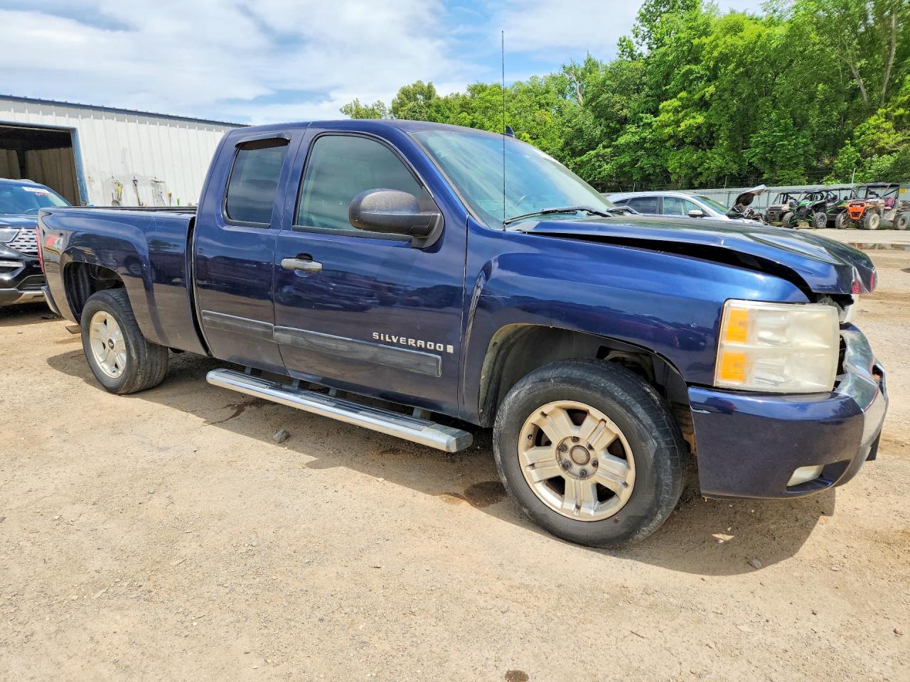 2009 CHEVROLET SILVERADO K1500 LT photo 10