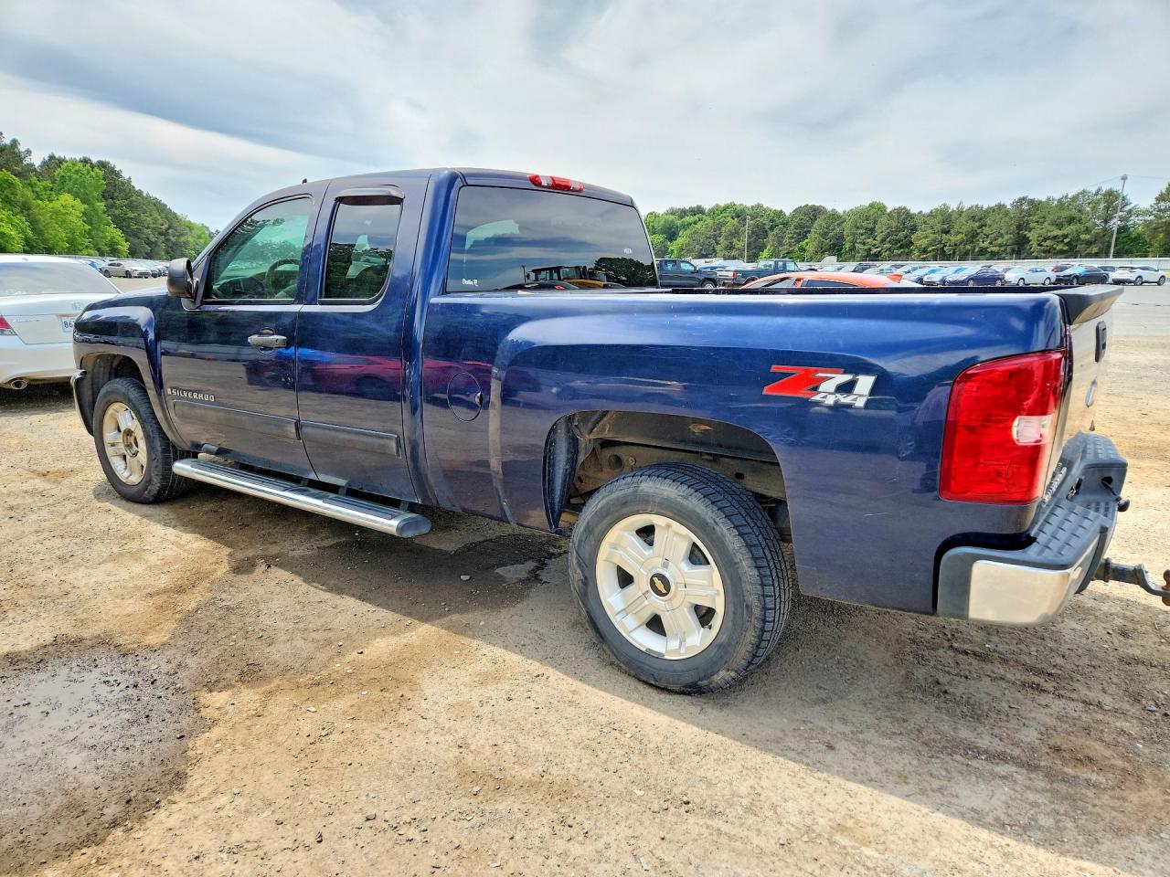 2009 CHEVROLET SILVERADO K1500 LT photo 4