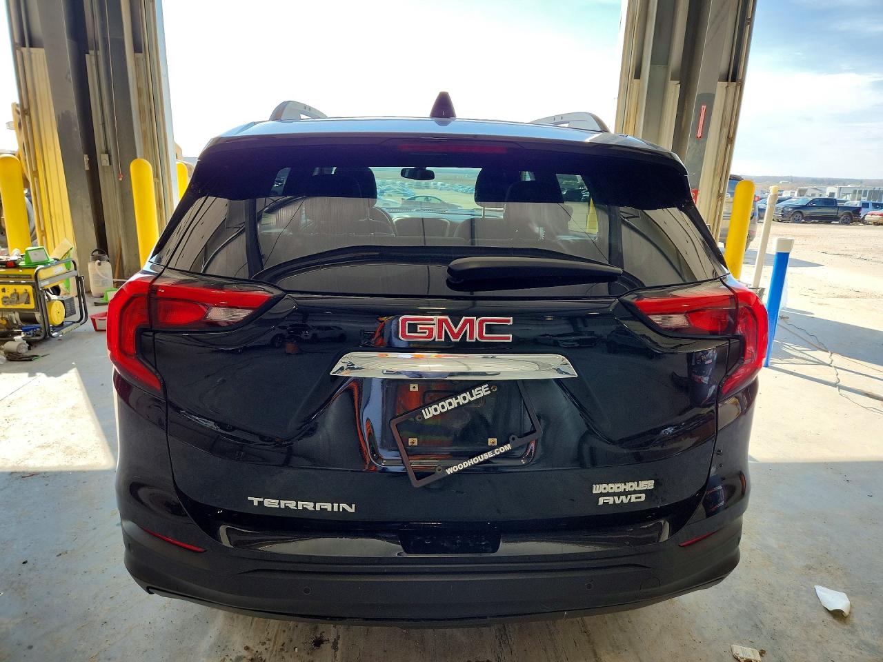 2018 GMC TERRAIN SLE photo 16