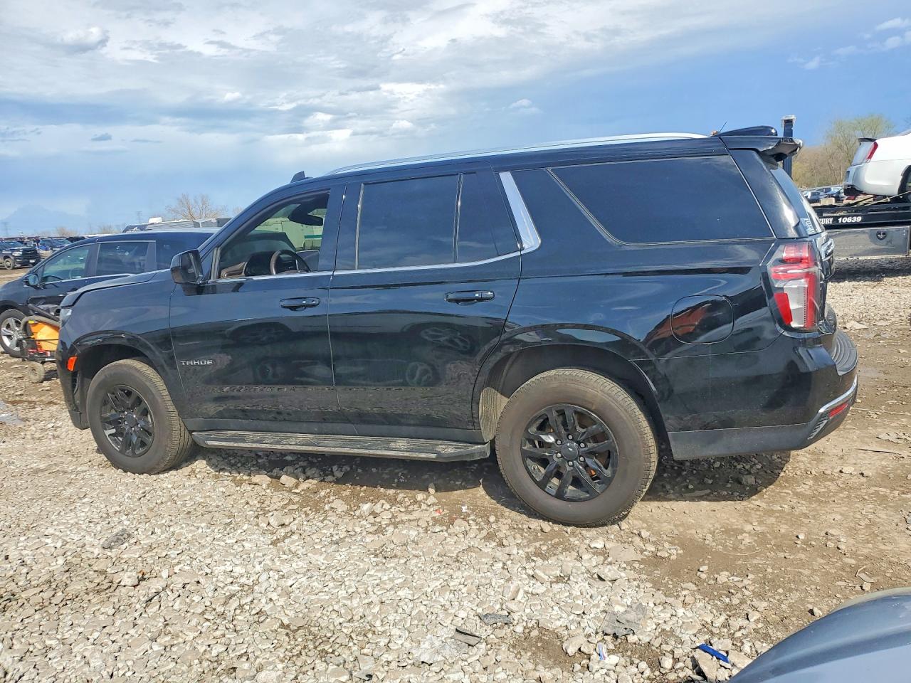 2021 CHEVROLET TAHOE K1500 LT photo 3