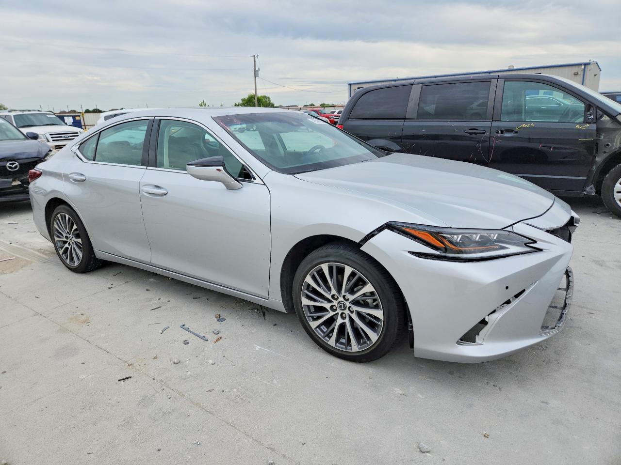 2019 LEXUS ES 350 photo 7