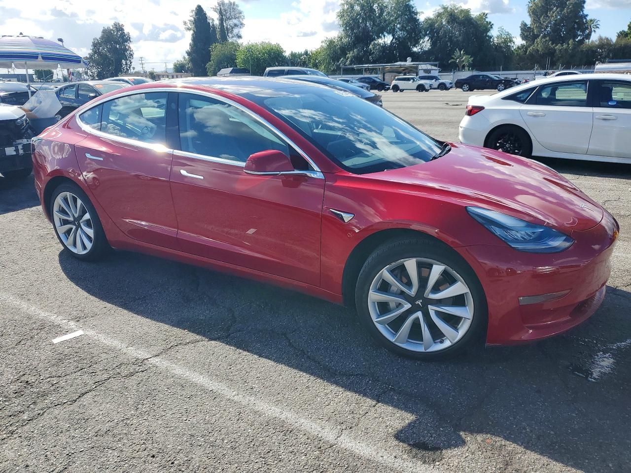 2018 TESLA MODEL 3 photo 7
